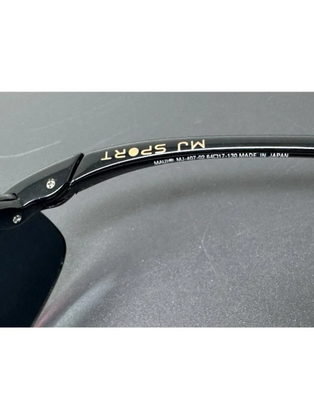 Maui Jim Ho'okipa MJ407-02 Sunglasses 64-17-130 Scratches On Lenses